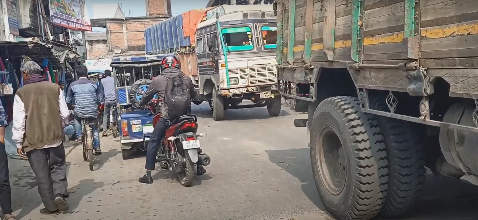 Transportation Trucks Carrying Onions From Nashik entering the Vegetable mandi